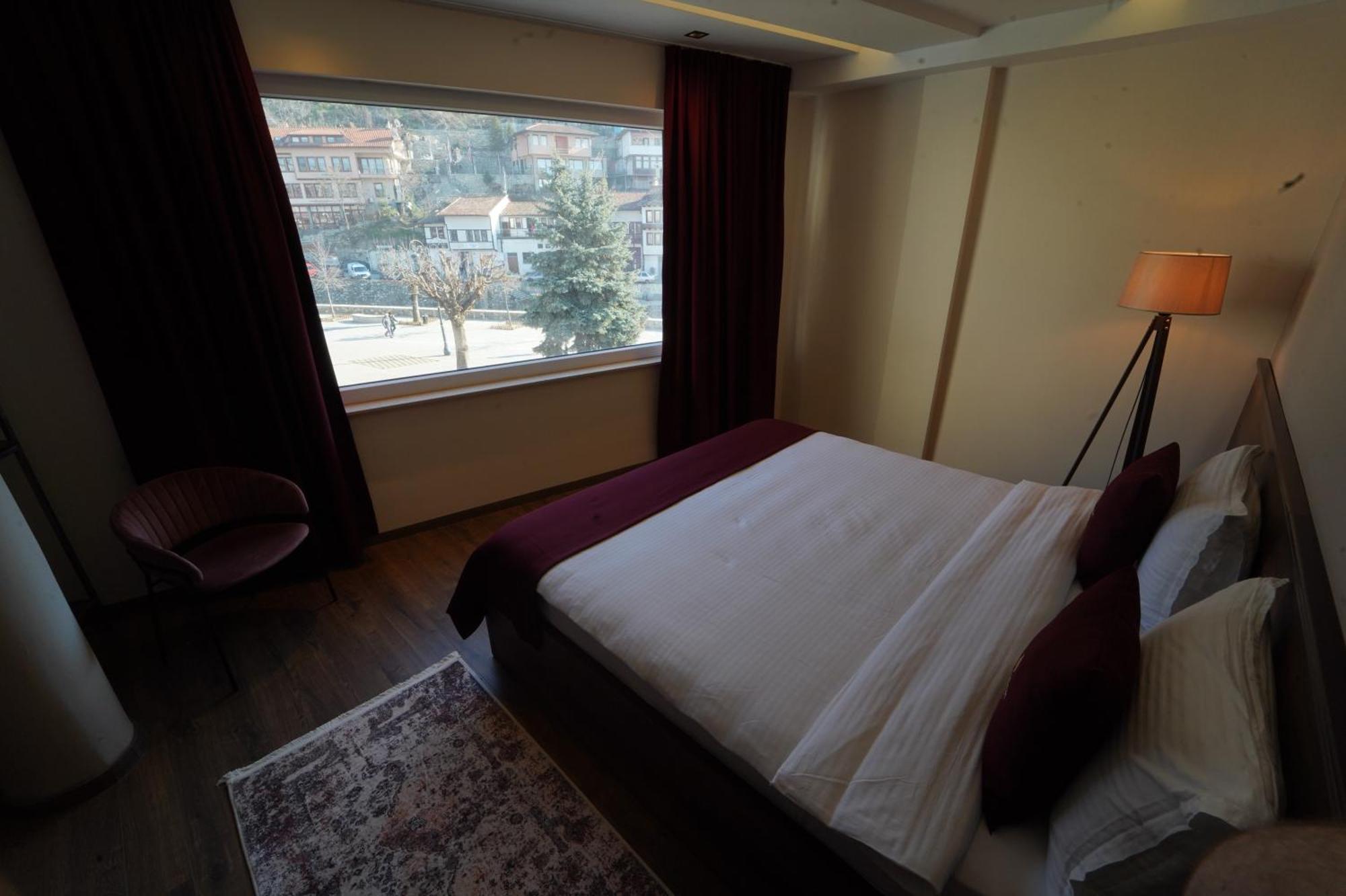 Monarch Hotel Πρίζρεν Εξωτερικό φωτογραφία