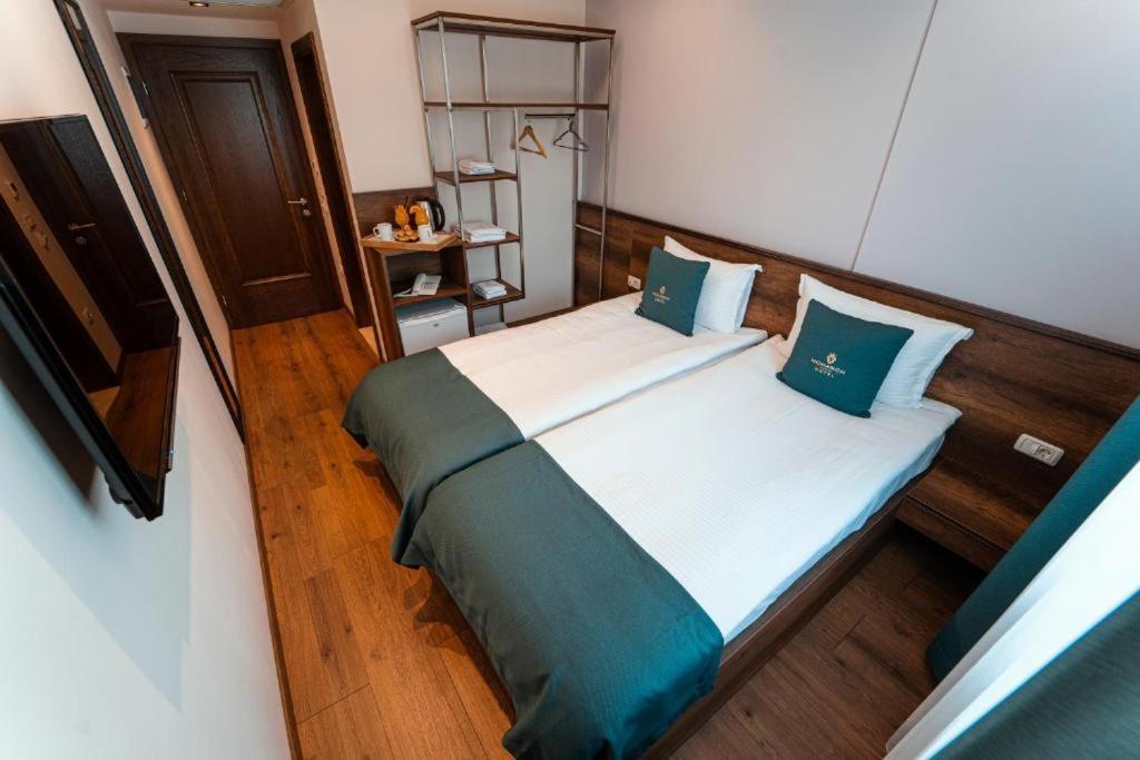 Monarch Hotel Πρίζρεν Εξωτερικό φωτογραφία